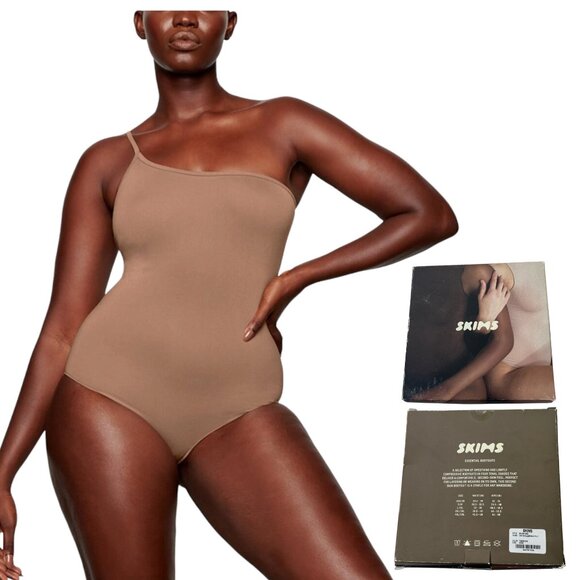 SKIMS Essential One Shoulder Bodysuit Tigers Eye 4X/5X - Picture 1 of 12